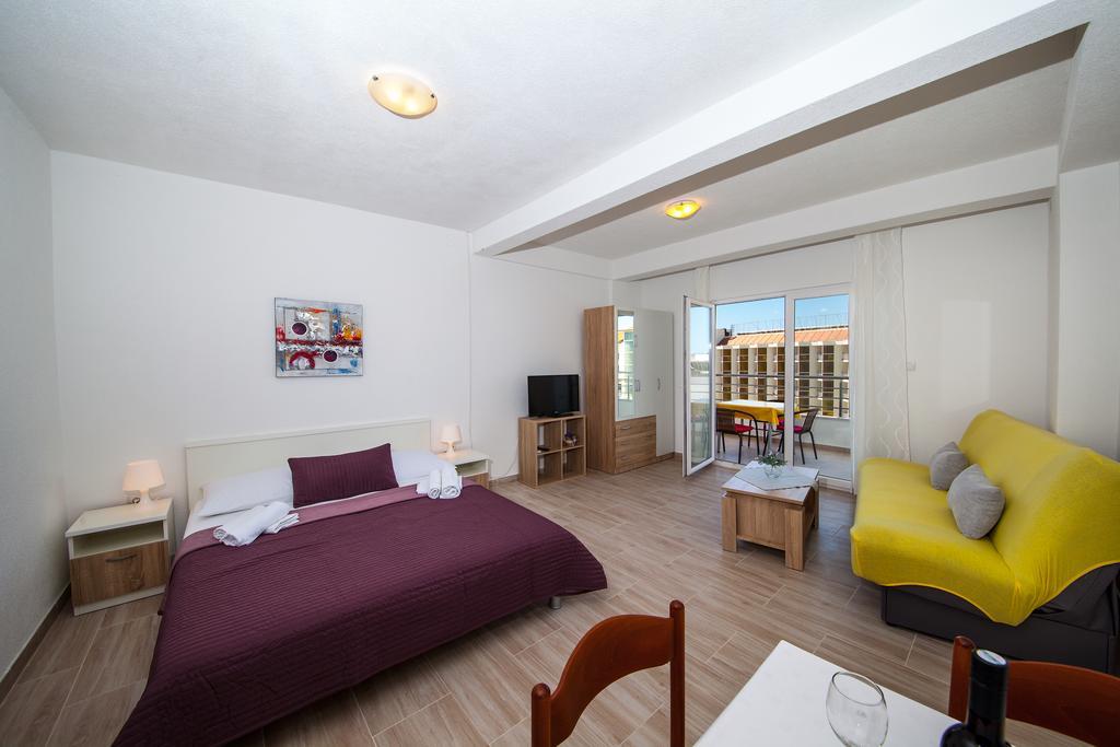 Apartments Kovacic Makarska Buitenkant foto